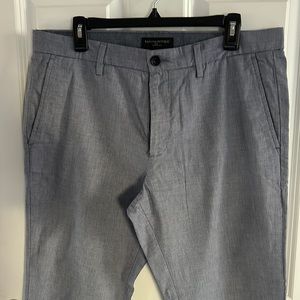 BANANA REPUBLIC Mens pants, 34x30, Aiden Fit, 100% cotton, blue & white